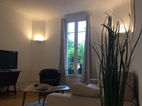 Apartamento Nice Grand Appartement Face Jardin