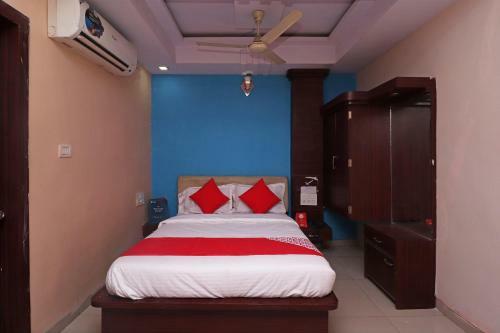 Oyo 28769 The Landmark Hotel