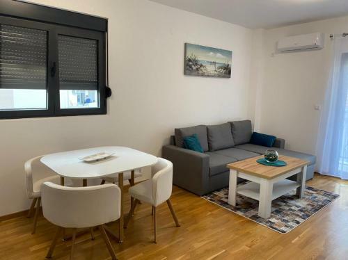 Ms Apartment