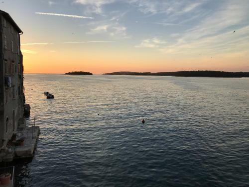 Deluxe Sea View Apartment Old Town Rovinj