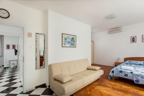 Blue Pearl Apartment