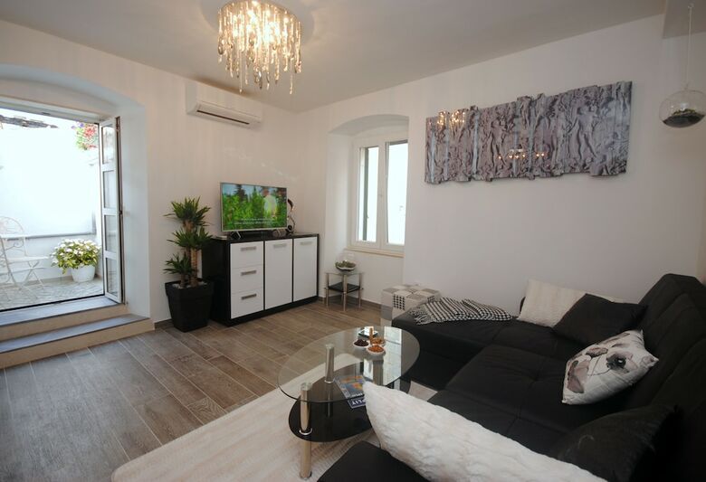Apartments Kogo