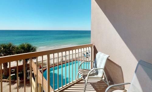 Brightly Furnished Beachfront Condo - 7th Floor Gulf View!