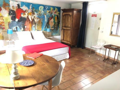 G�te de Charme Au Calme - Avignon � 5 Minutes