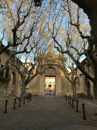 G�te de Charme Au Calme - Avignon � 5 Minutes