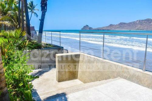 Apartamento Luxury Beachfront Condo At The Golden Zone
