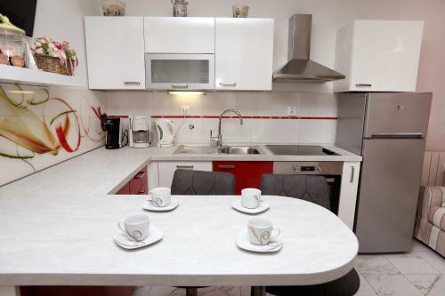 Delux Apartment Near The Sea