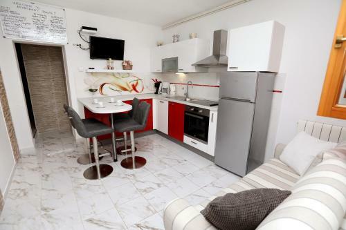 Delux Apartment Near The Sea