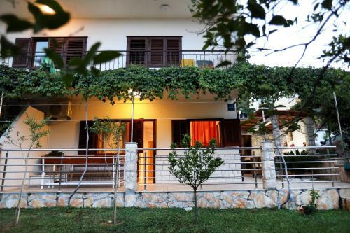 Delux Apartment Near The Sea