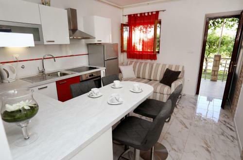 Delux Apartment Near The Sea