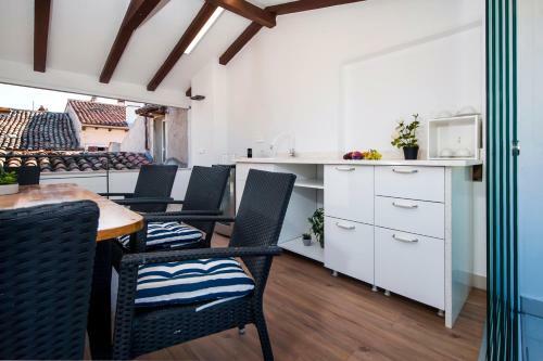 Hostal Riva Residence