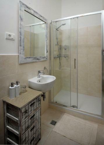 Celtis Apartment