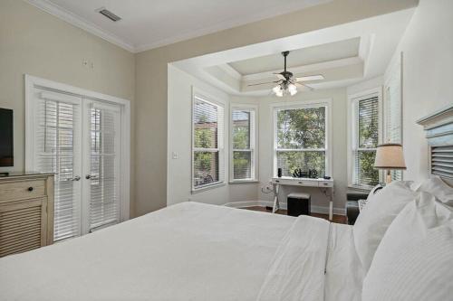 Sunce Of Destiny By Bliss Beach Rentals