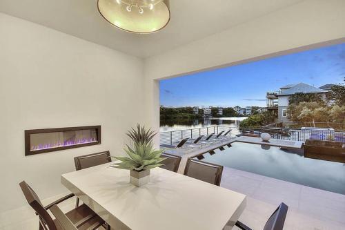 Modern Paradise By Five Star Properties