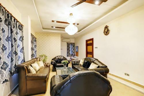 Hotel Capital O 61239 Hayat Stay Inn