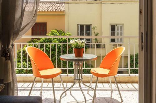 Koukaki Apartment With A Sunny Balcony, Near The Acropolis
