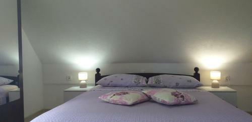 Hostal Rooms Loncar