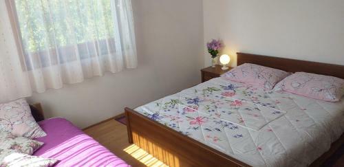 Hostal Rooms Loncar