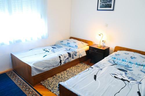 Hostal Rooms Raji?