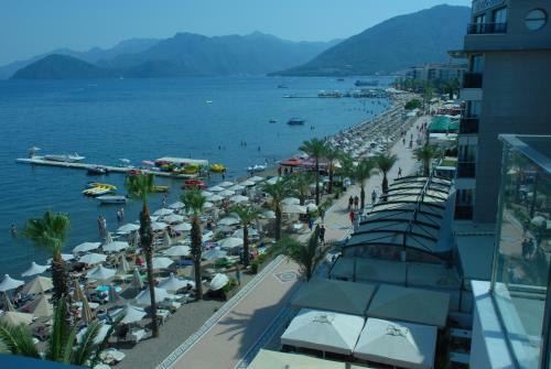 Begonville Beach Hotel