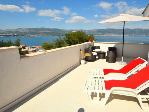 Apartment Slatine 8