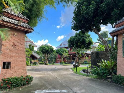 Hotel Romsak Lanna Resort Chiang Mai