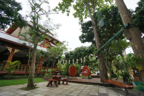 Hotel Romsak Lanna Resort Chiang Mai