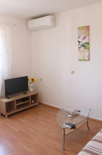 Apartments Luca