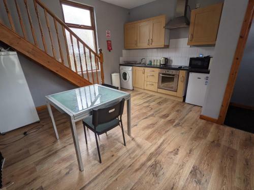 Modern Double Room With Tv Close To Pendle Hill
