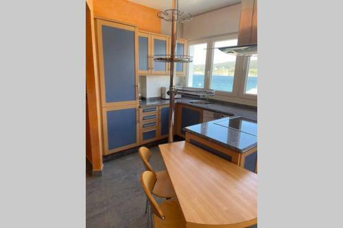 Apartamento En Primera Linea de Playa, Laxe