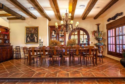 Villa Casa Flores Con Piscina Interior Climatizada