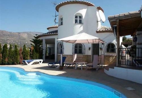 Villa Dos Torres Alcaucin