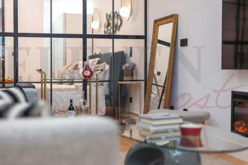 Apartamento Duplex Deluxe Madrid - Exclusive Location - Private Building - Eleven Host