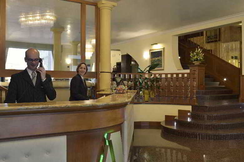 Hotel Athena