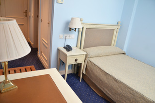 Hotel Parque Caba�eros
