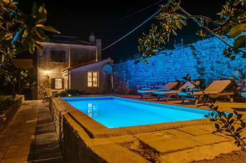 Villa Antiqua