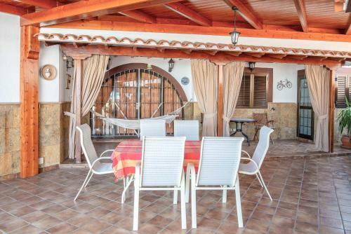 Villa Vacation Home In Agaete Terrace Bbq