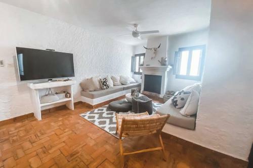 Casa Nomad Es Su Hogar M�gico En Agua Amarga