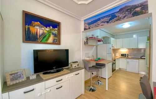 Nice Home In �guilas With Wifi And 2 Bedrooms