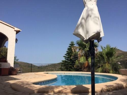 One Bed Apartment Overlooking Jalon Valley, Costa Blanca
