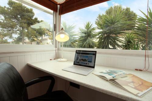 Tropical Garden, Villa With Pool Near The Beach