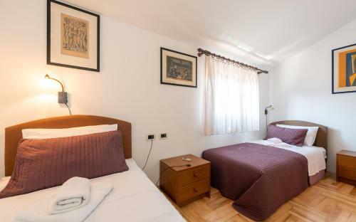 Apartamentos House Mitic
