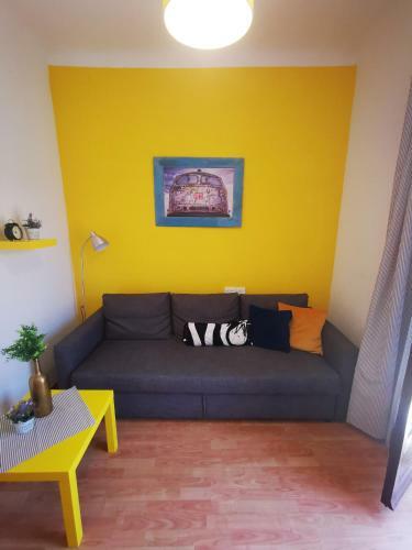 Ginger Apartment