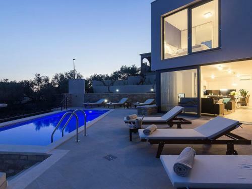 Villa Oscar
