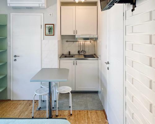 Apartamentos Komiza Provita Guesthouse