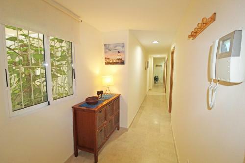 Apartamento S�per C�ntrico, Luminoso, Amplio, Terrazas Y Patio