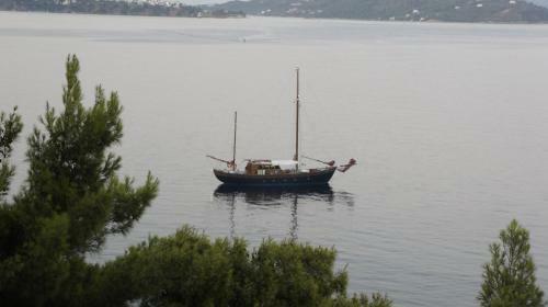 Cape Kanapitsa Hotel & Suites