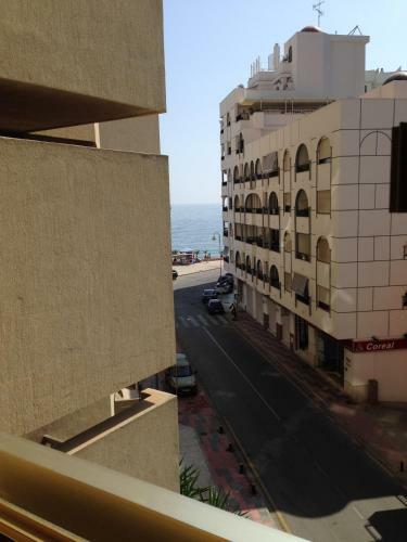 Apartment In First Row To The Sea, Almu��car