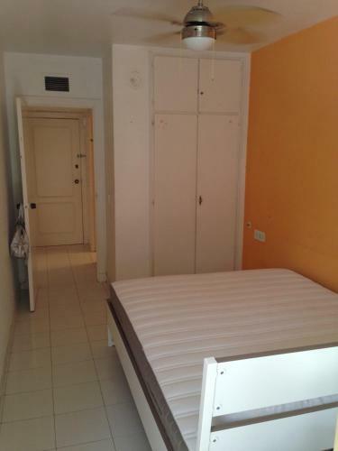 Apartment In First Row To The Sea, Almu��car