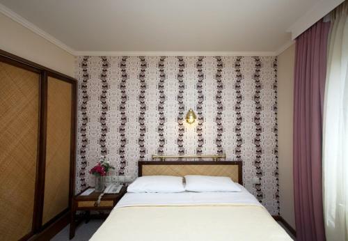 Olympos Hotel